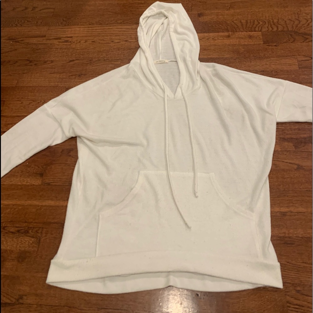 White long sleeve hoodie